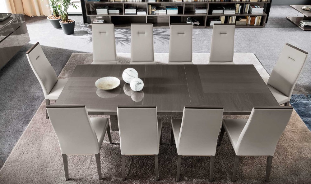 How to Choose the Best Dining Table Shape for your Space